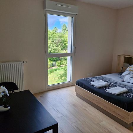 Appartement A Floirac Avec 2 Chambres, Un Parking Prive, Une Terrasse, A 5 Minutes En Voiture De L'Arkea Arena De Bordeaux מראה חיצוני תמונה